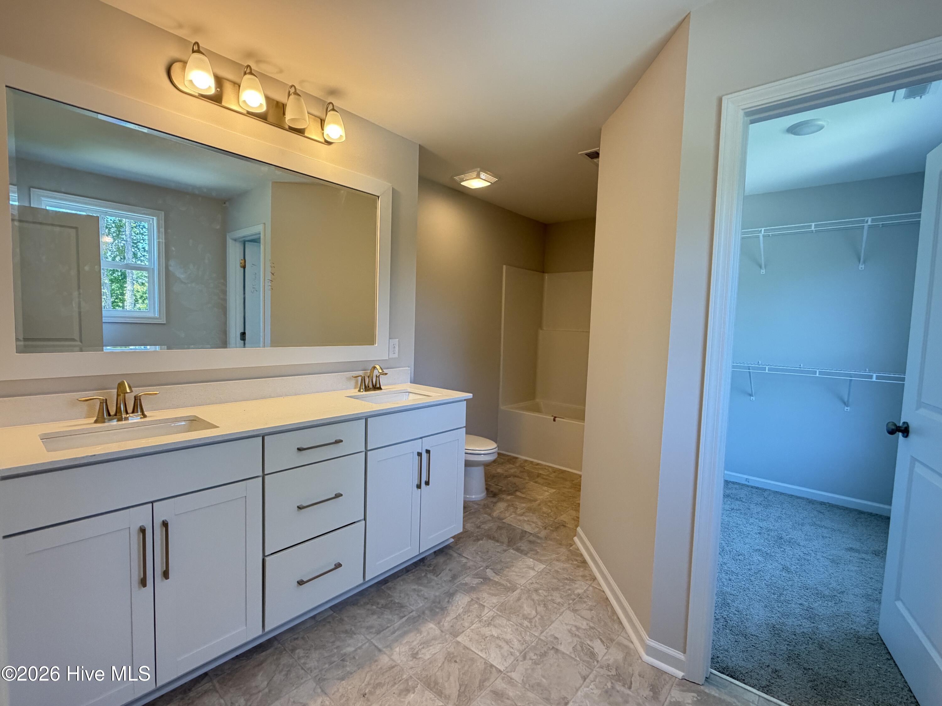 1037 Pine Ridge Castle Hayne, NC 28429 - Photo 7 of 25 PRIMARY SUITE BATH
