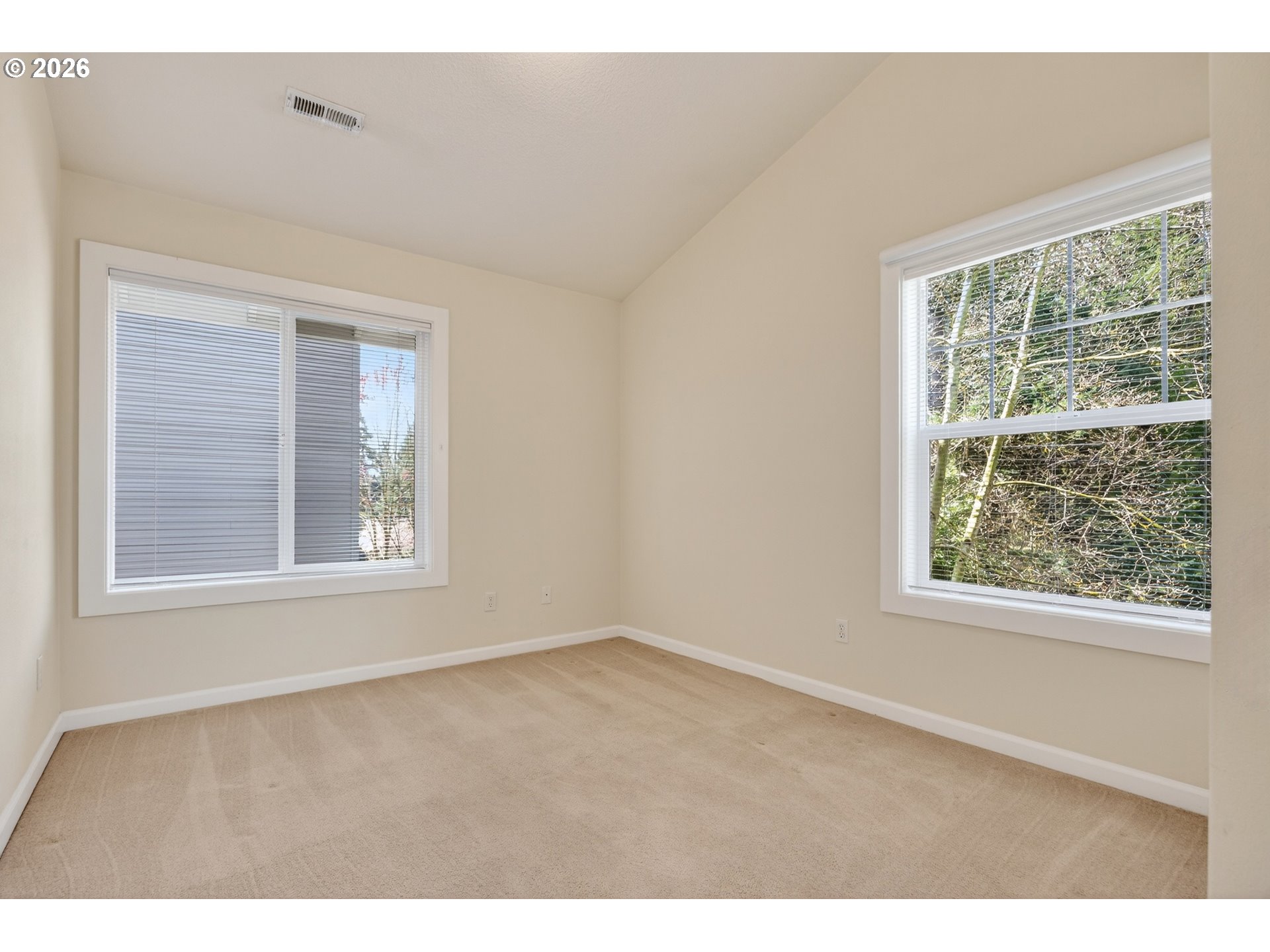7856 Southwest 31st Avenue, Unit 7 Portland, OR 97219 - Photo 28 of 37 Bedroom