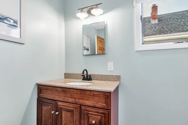 $560,000 | 17 Pond Street, Beverly, MA 01915