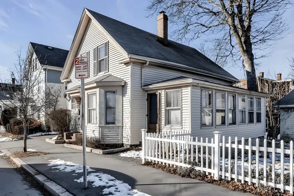 $560,000 | 17 Pond Street, Beverly, MA 01915