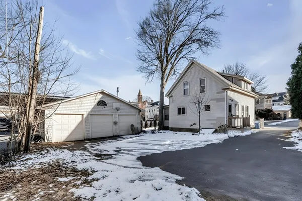 $560,000 | 17 Pond Street, Beverly, MA 01915