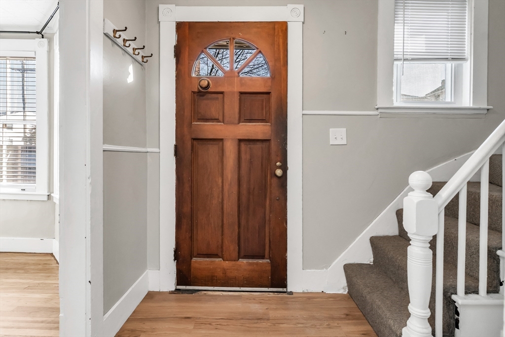 17 Pond Street Beverly, MA 01915 - Photo 5 of 20