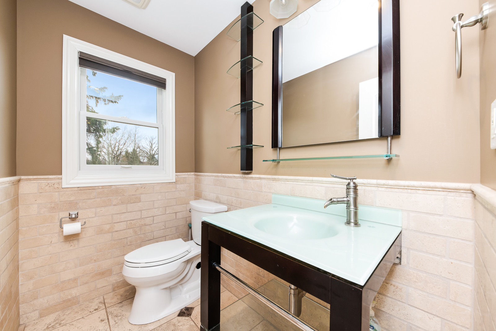 7 Sorrel Lemont, IL 60439 - Photo 16 of 36 a bathroom with a sink vanity and a toilet