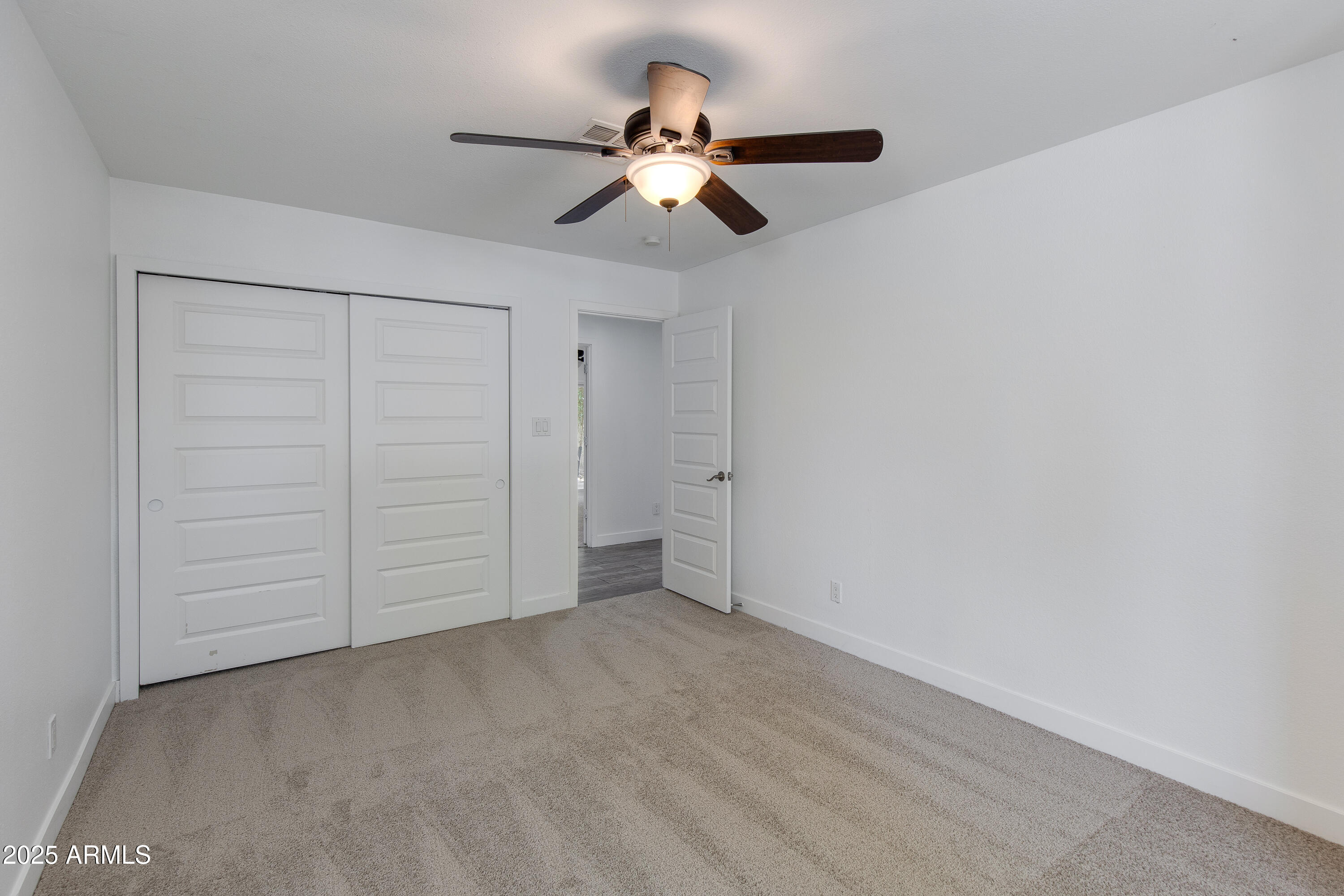 1820 West Seldon Way Phoenix, AZ 85021 - Photo 19 of 29 a view of an empty room