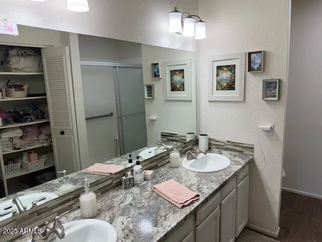 $1,900 | 18235 North 45th Avenue, Glendale, AZ 85308