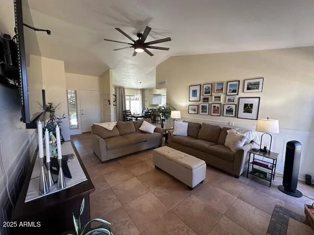 $1,900 | 18235 North 45th Avenue, Glendale, AZ 85308