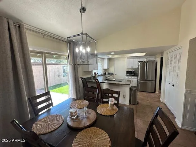 $1,900 | 18235 North 45th Avenue, Glendale, AZ 85308