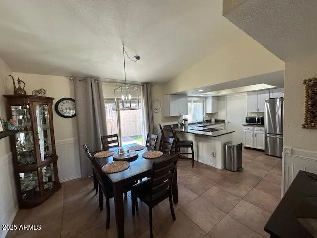 $1,900 | 18235 North 45th Avenue, Glendale, AZ 85308