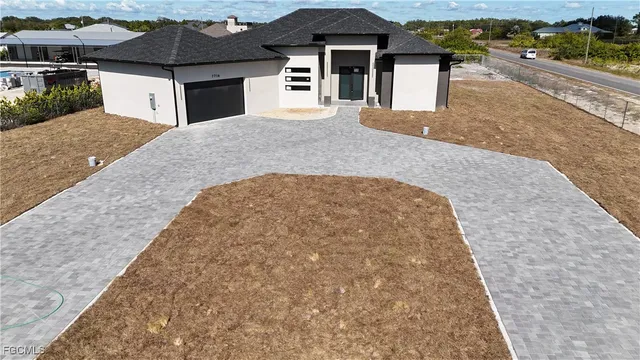 $750,000 | 7716 15th Terrace, LaBelle, FL 33935