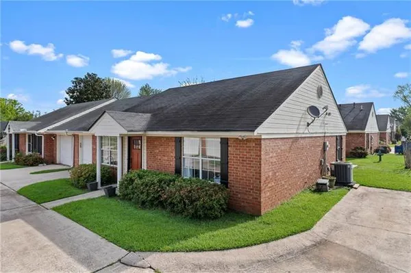 $209,000 | 107 Starlight Drive, Natchitoches, LA 71457