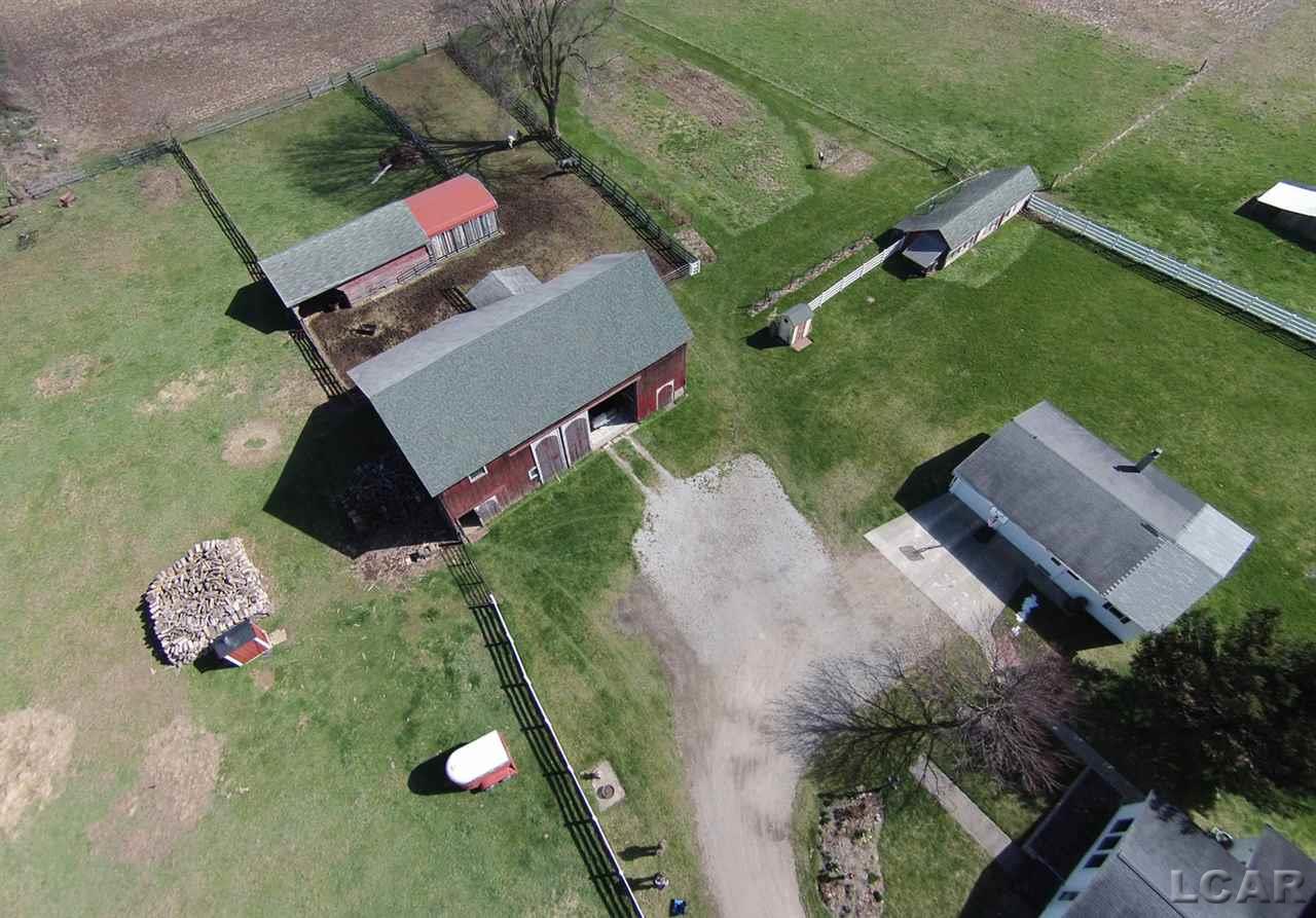 12483 Hogan Road Clinton, MI 49236 - Photo 7 of 46 31286127-6.JPG