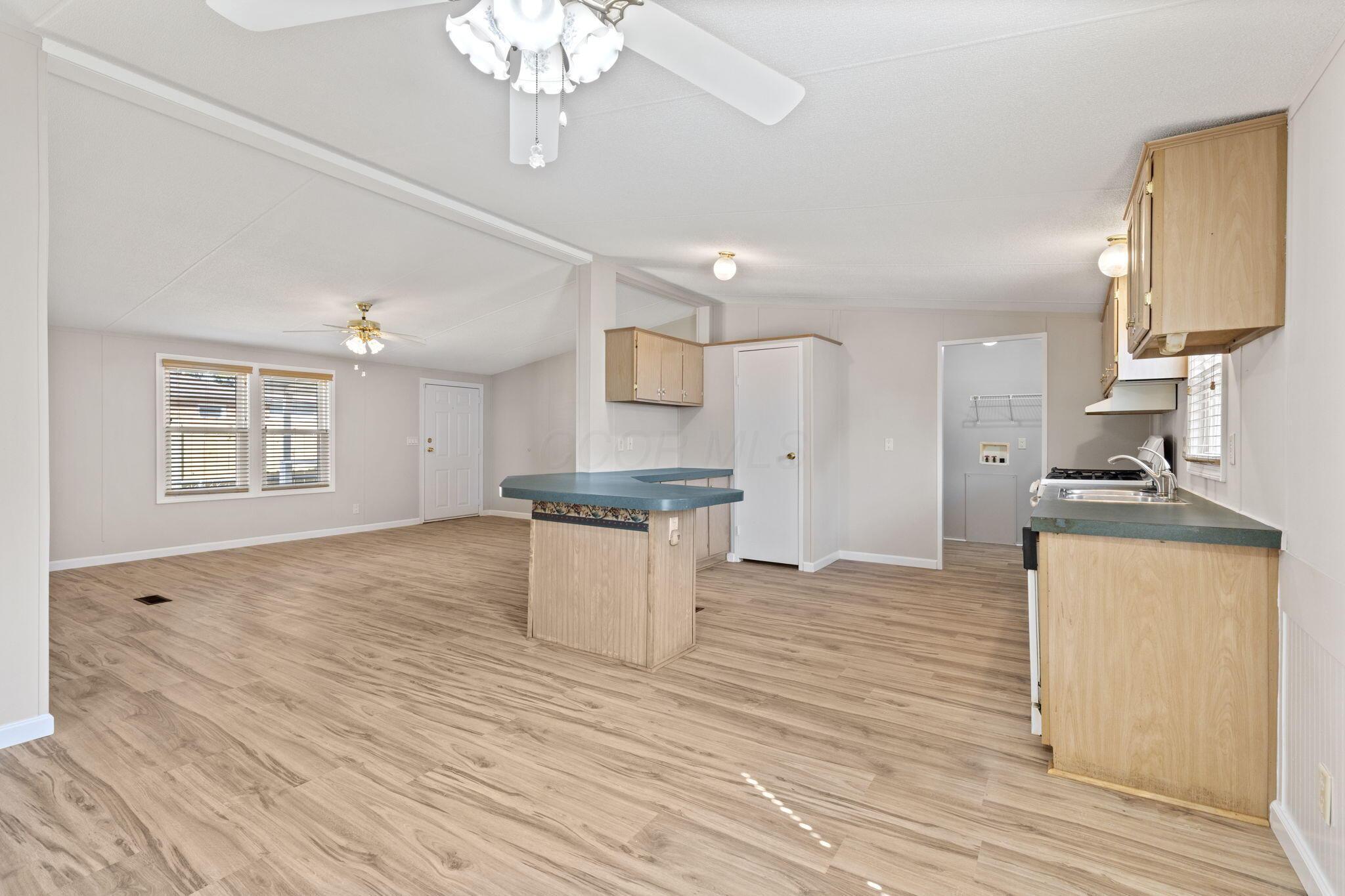 1538 Frank Road Columbus, OH 43223 - Photo 12 of 30 2025-9-11 1538 Frank Rd 023