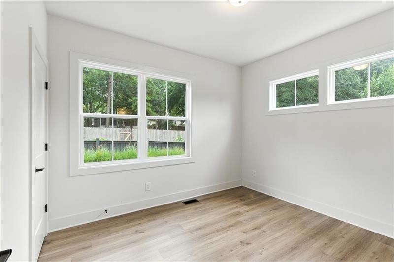 170 Color Circle Atlanta, GA 30317 - Photo 20 of 34 an empty room with a window