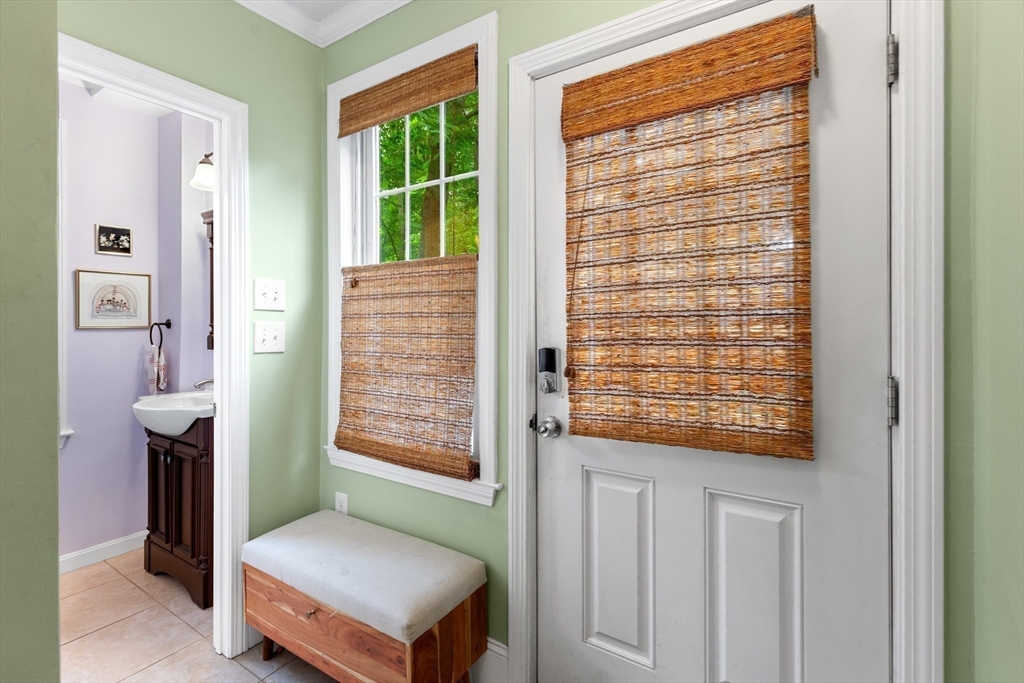 304 Lowell Street Reading, MA 01867 - Photo 17 of 32