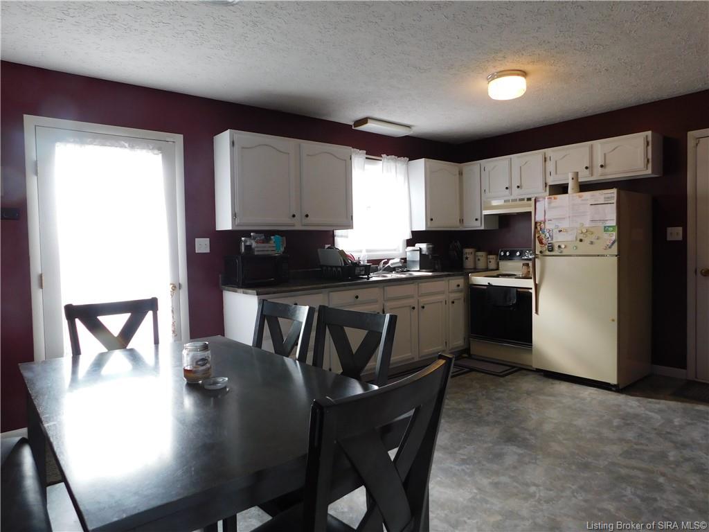 4440 North Hypes Road Salem, IN 47167 - Photo 12 of 25