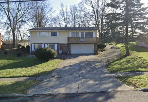 $226,000 | 1674 Honeysuckle Drive, Mansfield, OH 44905