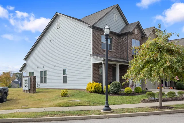 $523,900 | 2564 Wellesley Square Drive, Thompson's Station, TN 37179