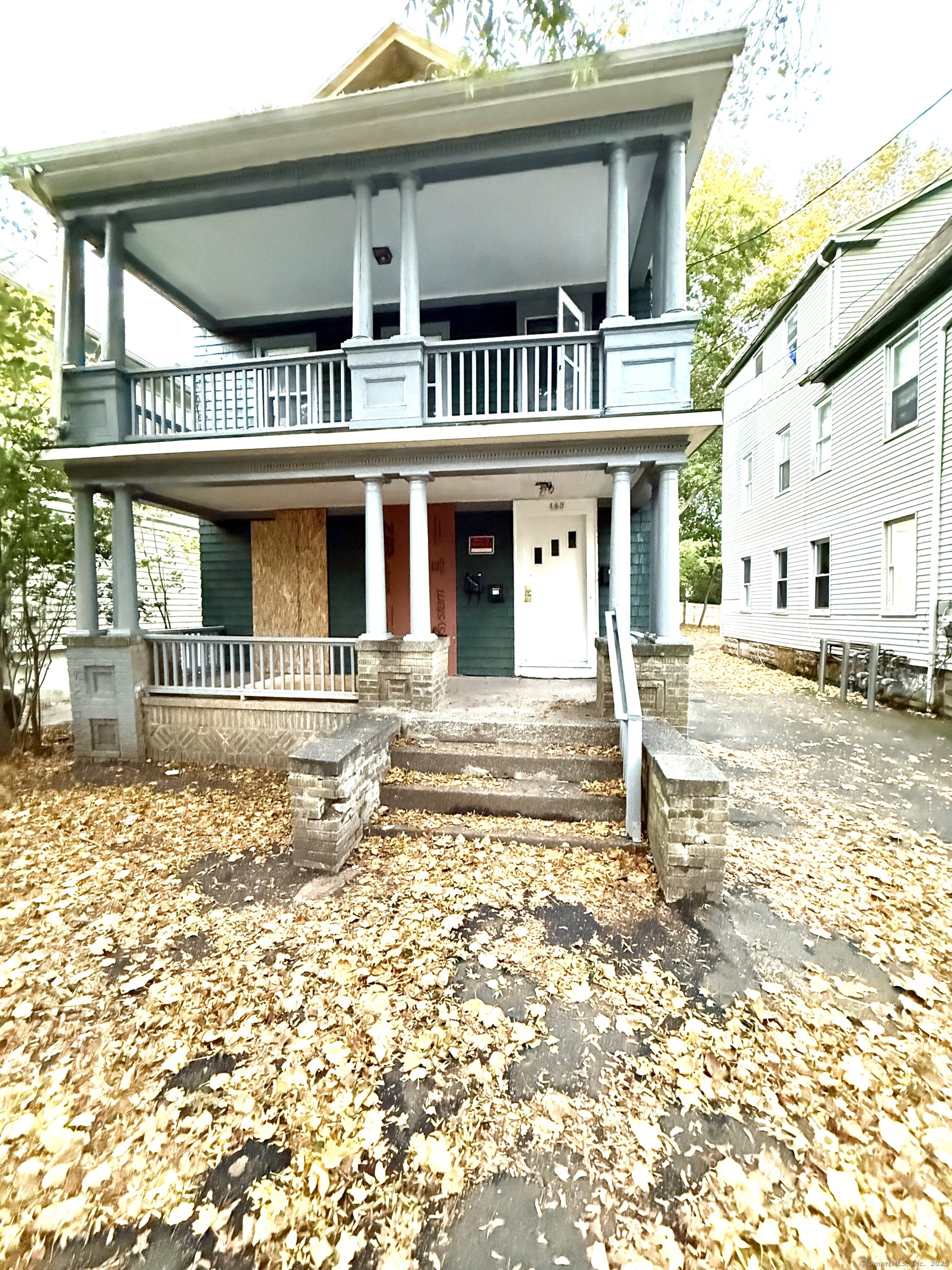 a view of a house with a outdoor space