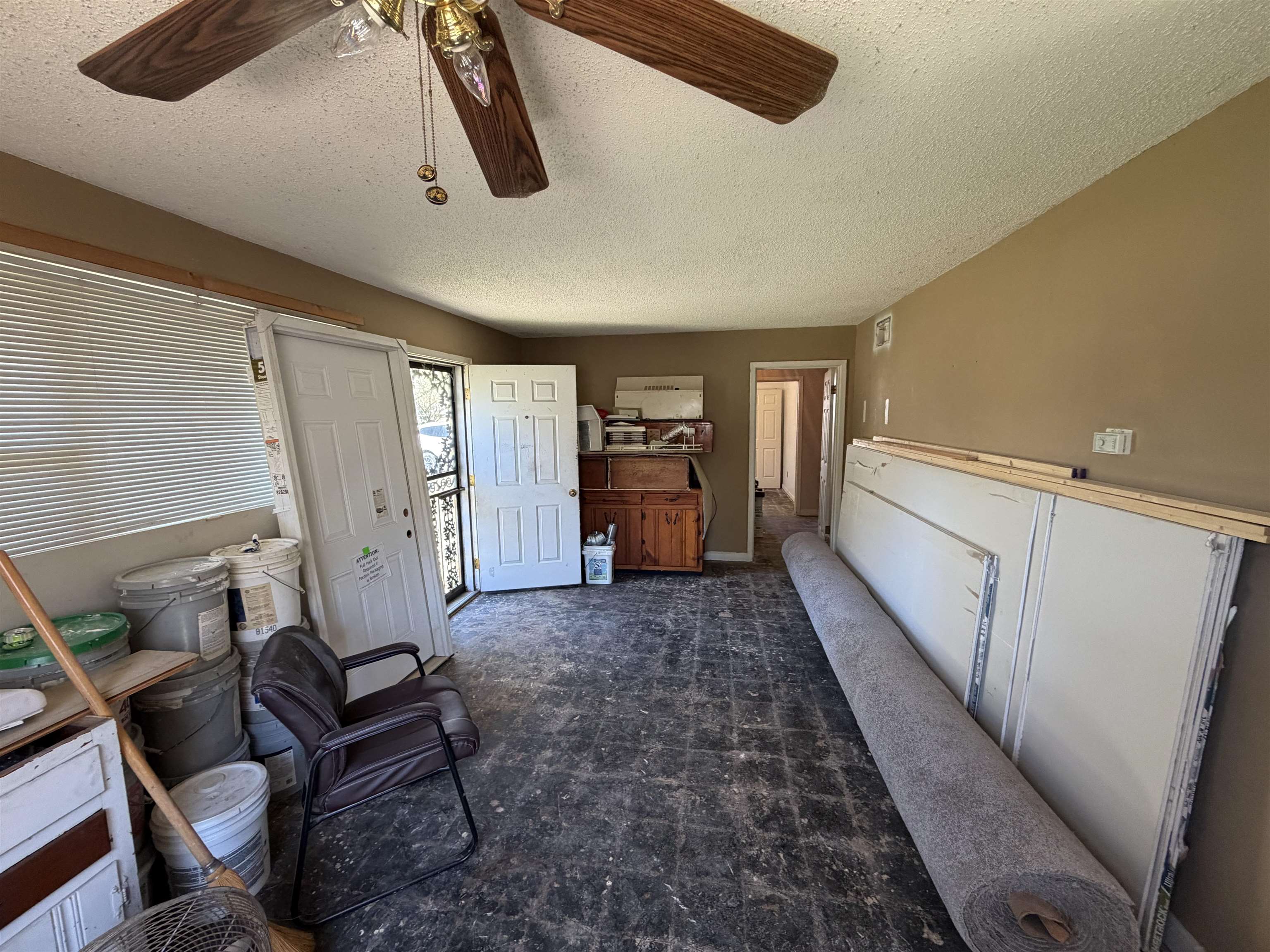 1068 Buckner Road Memphis, TN 38122 - Photo 3 of 30