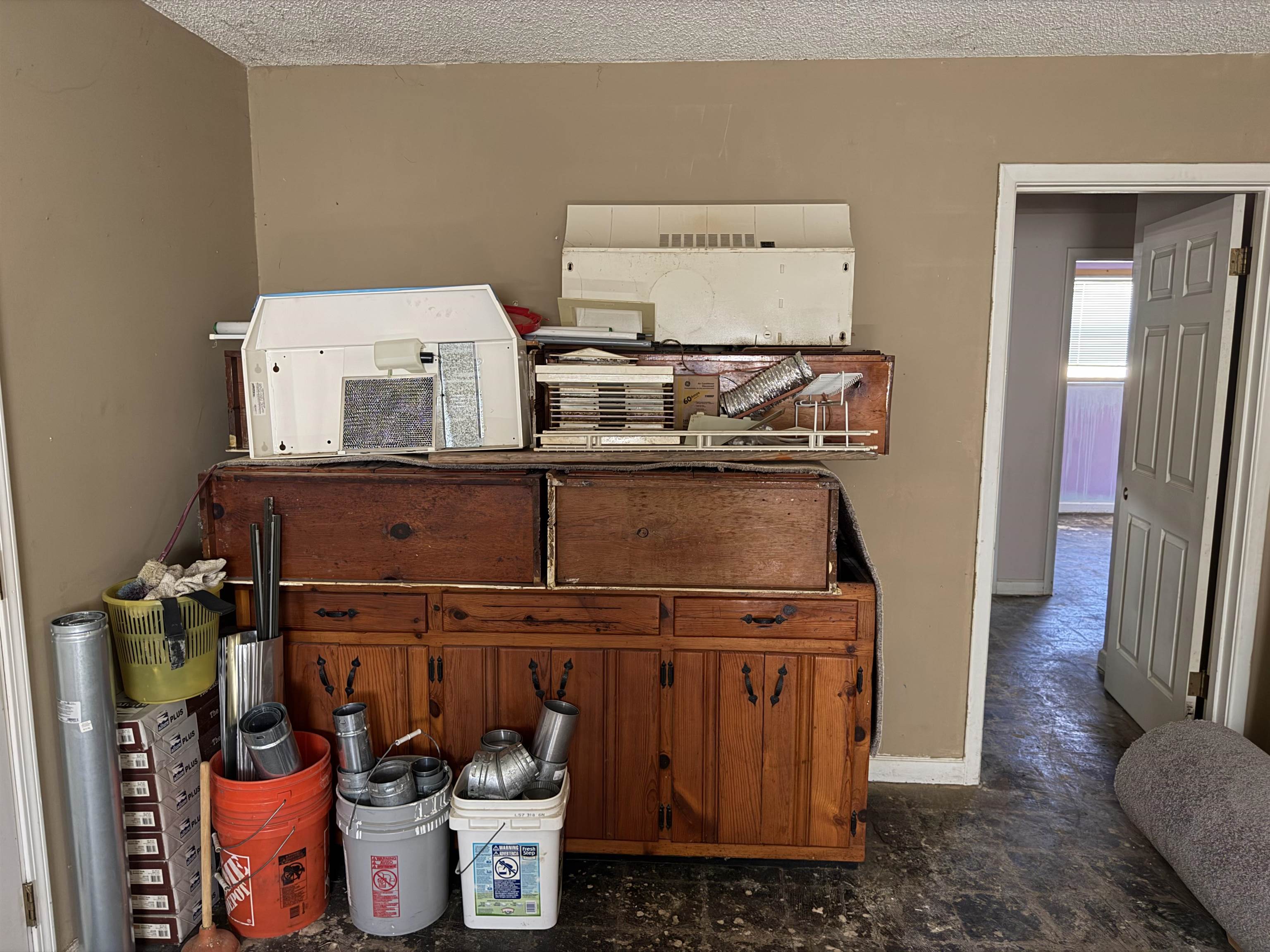 1068 Buckner Road Memphis, TN 38122 - Photo 6 of 30