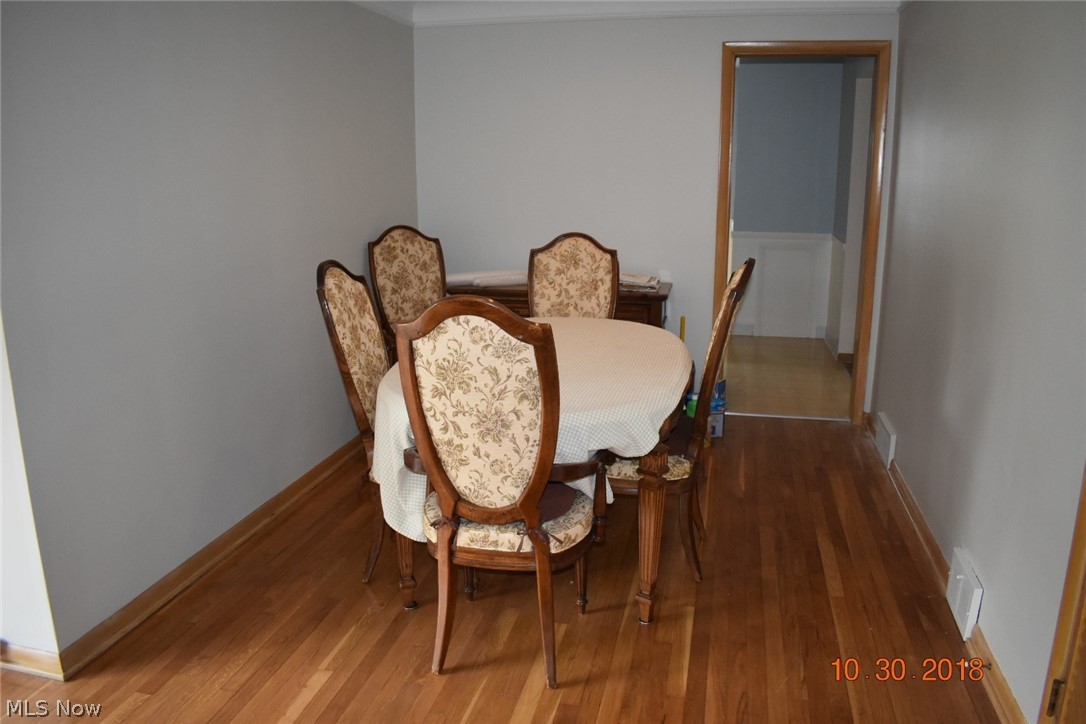 4831 Fairlawn Road Cleveland, OH 44124 - Photo 4 of 21 Gallery Image 4