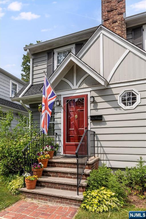 17 Madison Street Glen Ridge, NJ 07028 - Photo 2 of 36