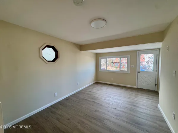 $2,600 | 20 Bray Avenue, Middletown, NJ 07748