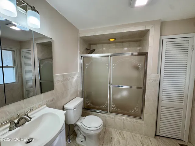 $2,600 | 20 Bray Avenue, Middletown, NJ 07748