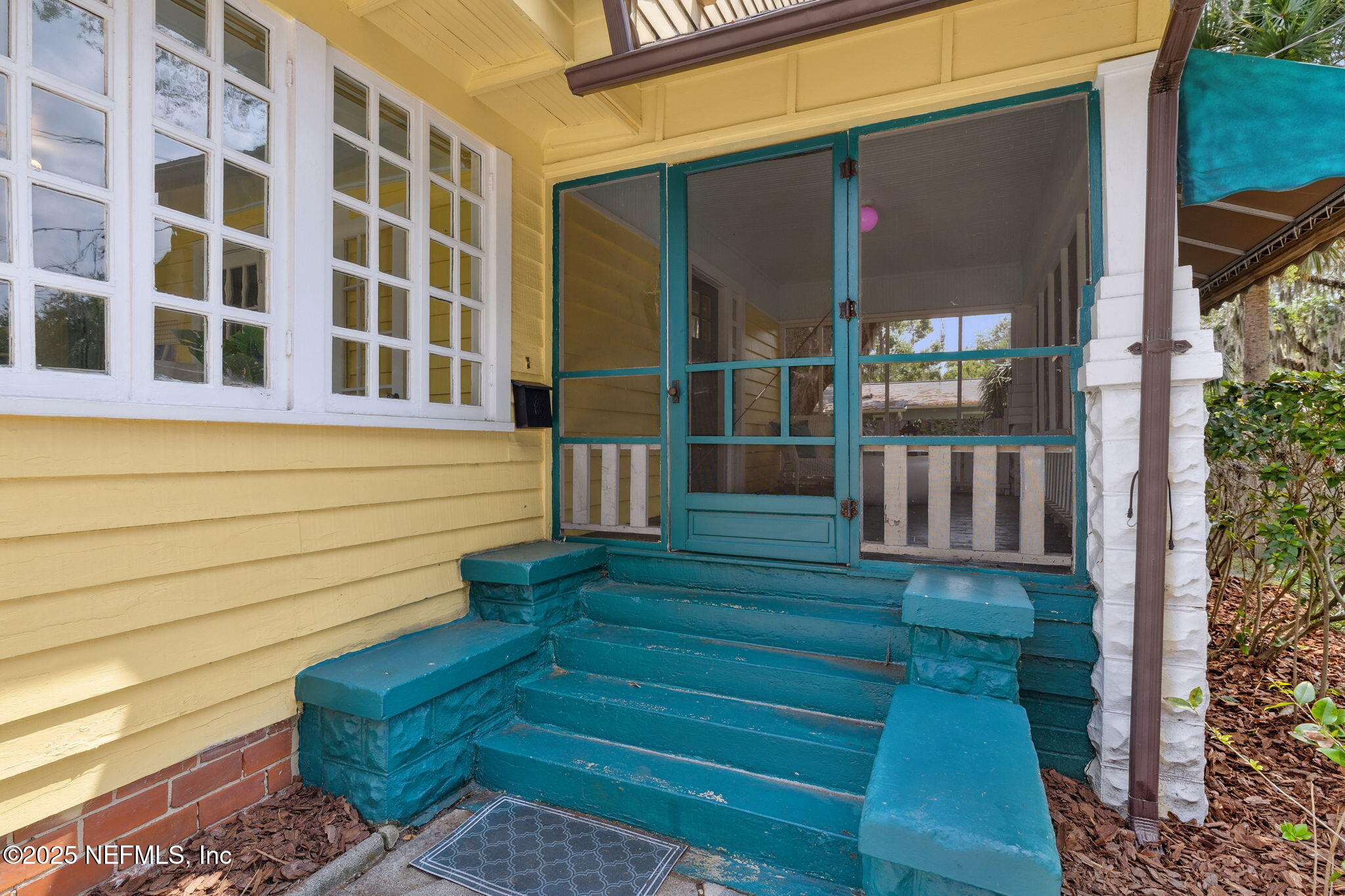 3526 Valencia Road Jacksonville, FL 32205 - Photo 5 of 45 6-web-or-mls-3526 Valencia Rd (6 of 40)