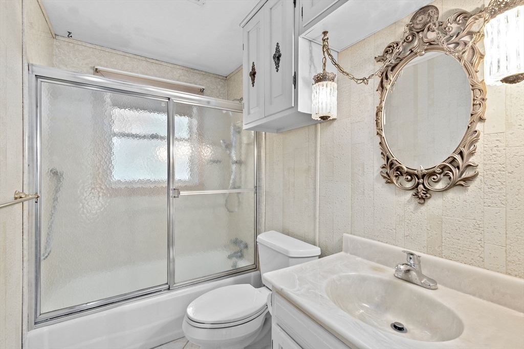 57 Maquan Street Hanson, MA 02341 - Photo 5 of 36 Gallery Image 5