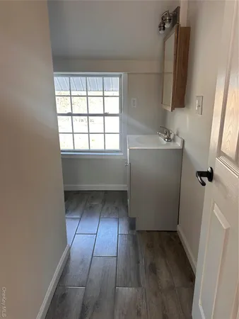 walk in closet with window