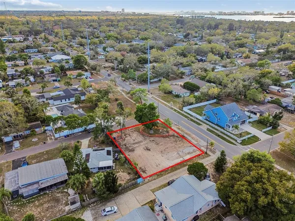 $389,900 | 245 Milwaukee Avenue, Dunedin, FL 34698