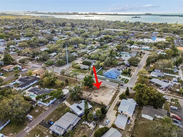 $389,900 | 245 Milwaukee Avenue, Dunedin, FL 34698