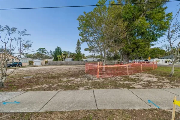 $389,900 | 245 Milwaukee Avenue, Dunedin, FL 34698