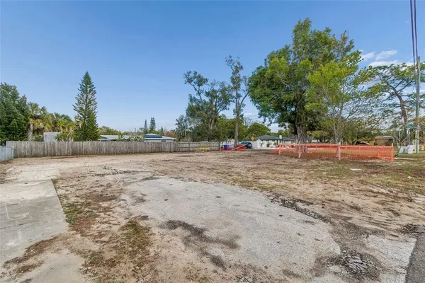 $389,900 | 245 Milwaukee Avenue, Dunedin, FL 34698