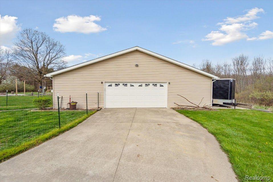 8114 Gale Road Grand Blanc, MI 48439 - Photo 60 of 87
