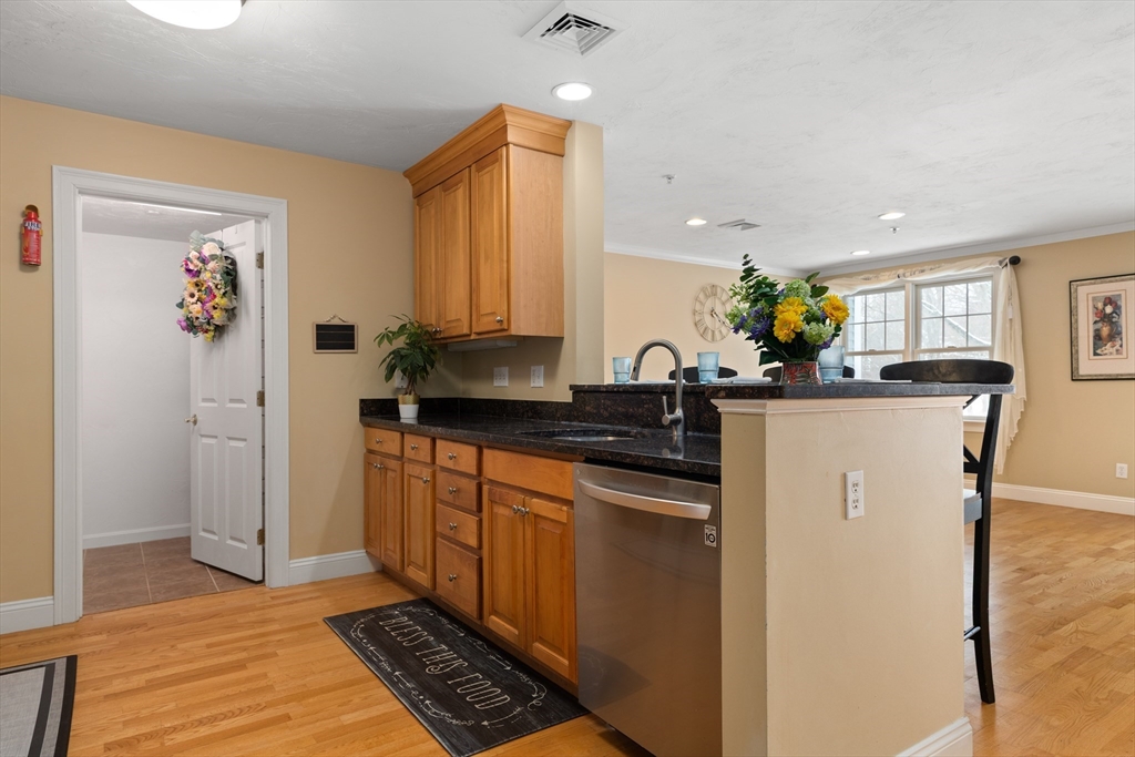 29 Maple Street, Unit G Canton, MA 02021 - Photo 7 of 22