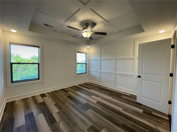 $314,900 | 7389 Griffey Street, Parkville, MO 64152
