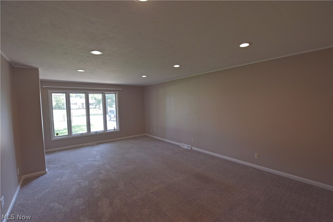 9228 Shepard Road Macedonia, OH 44056 - Photo 3 of 17 Gallery Image 3