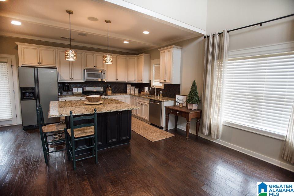 403 Lake Chelsea Way Chelsea, AL 35043 - Photo 7 of 38