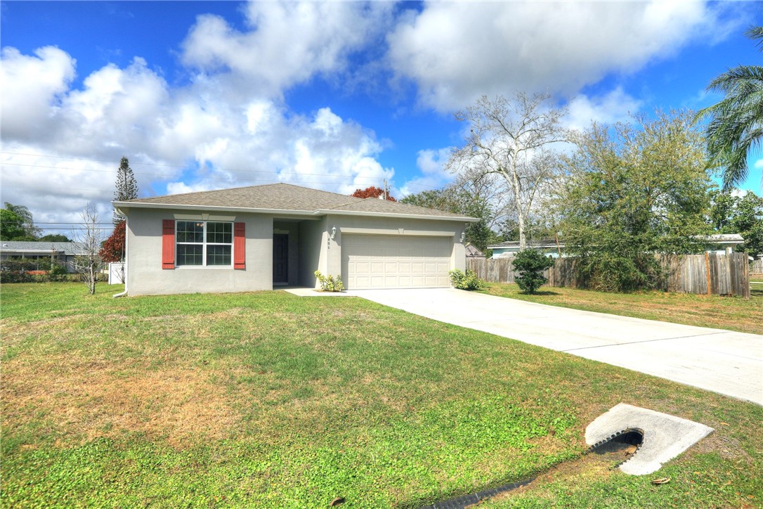 406 Easy Street Sebastian, FL 32958 - Photo 3 of 36