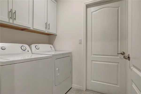 $2,300 | 406 Easy Street, Sebastian, FL 32958