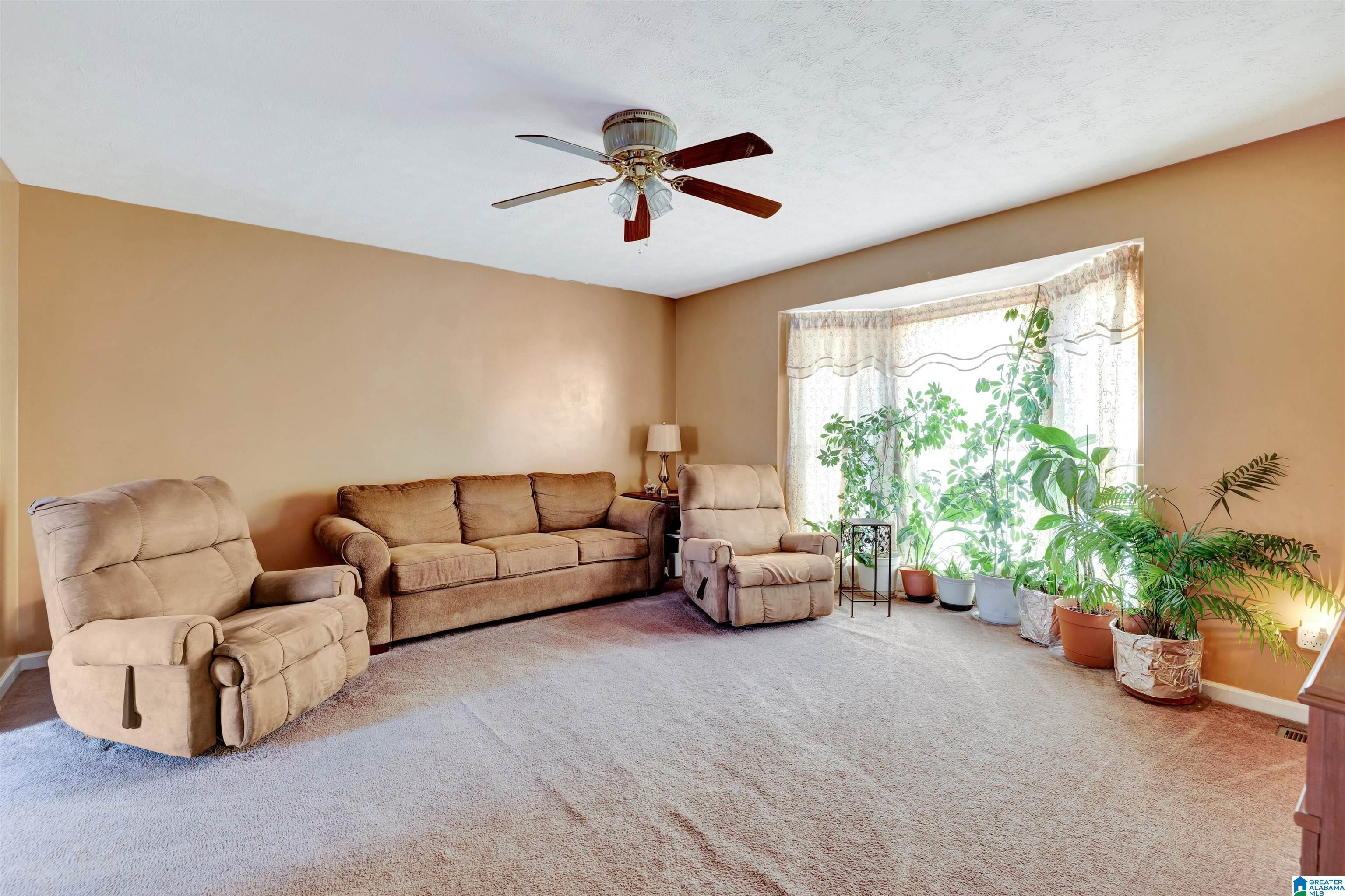 17 South Forty Road Alabaster, AL 35007 - Photo 8 of 39 Gallery Image 8