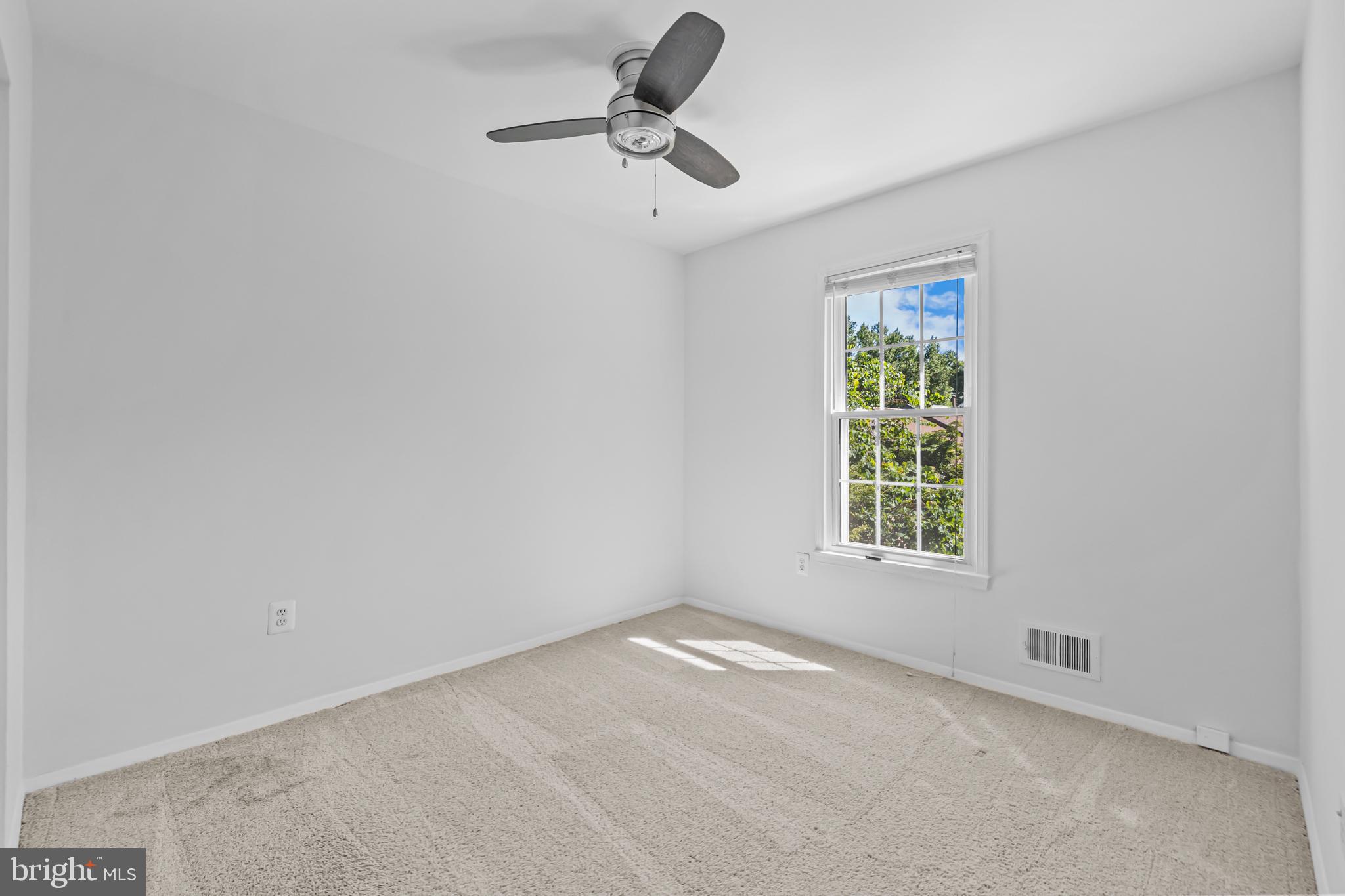 11924 Travistock Court Reston, VA 20191 - Photo 26 of 41