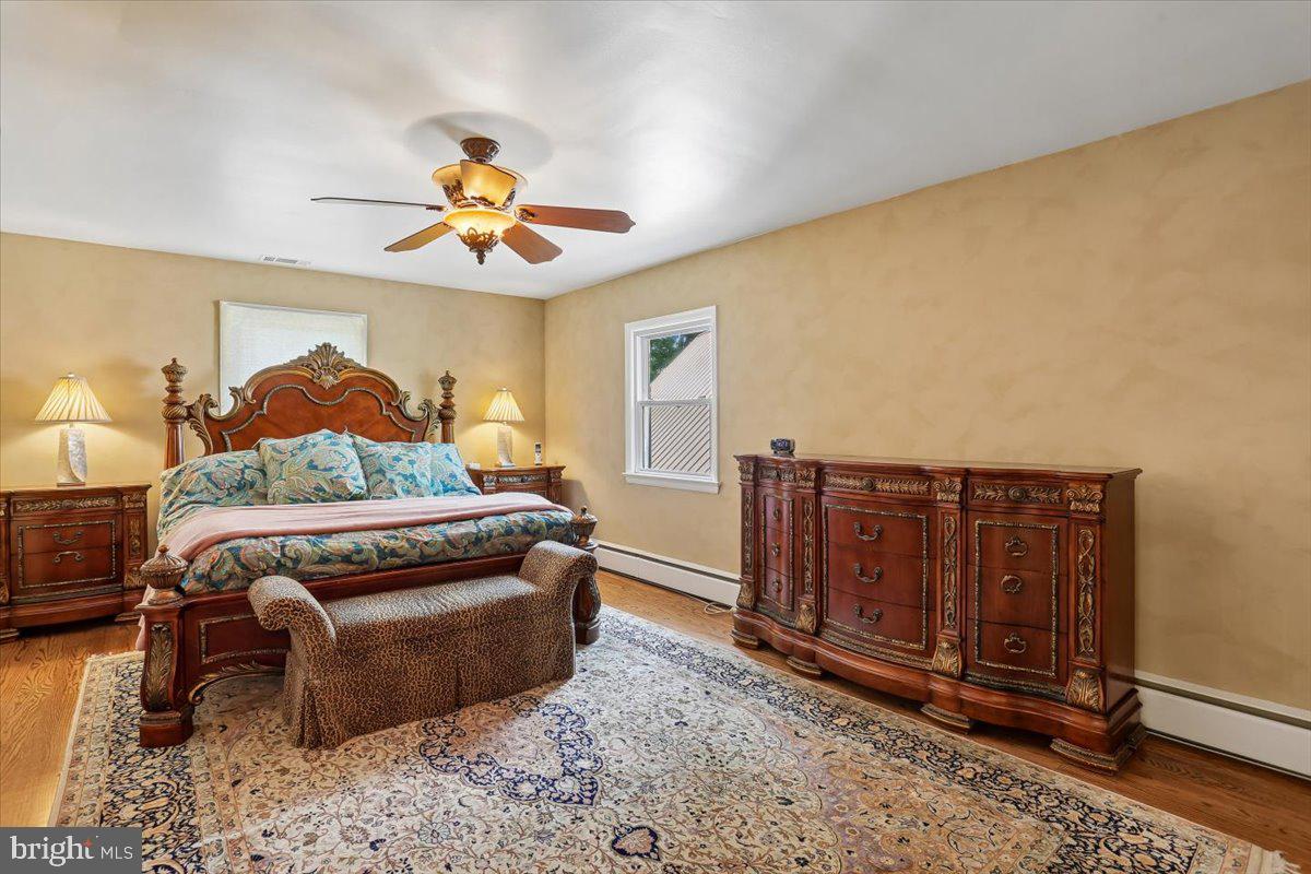 14811 Springfield Road Germantown, MD 20874 - Photo 52 of 116 PRBR -- ready for kingsized bed