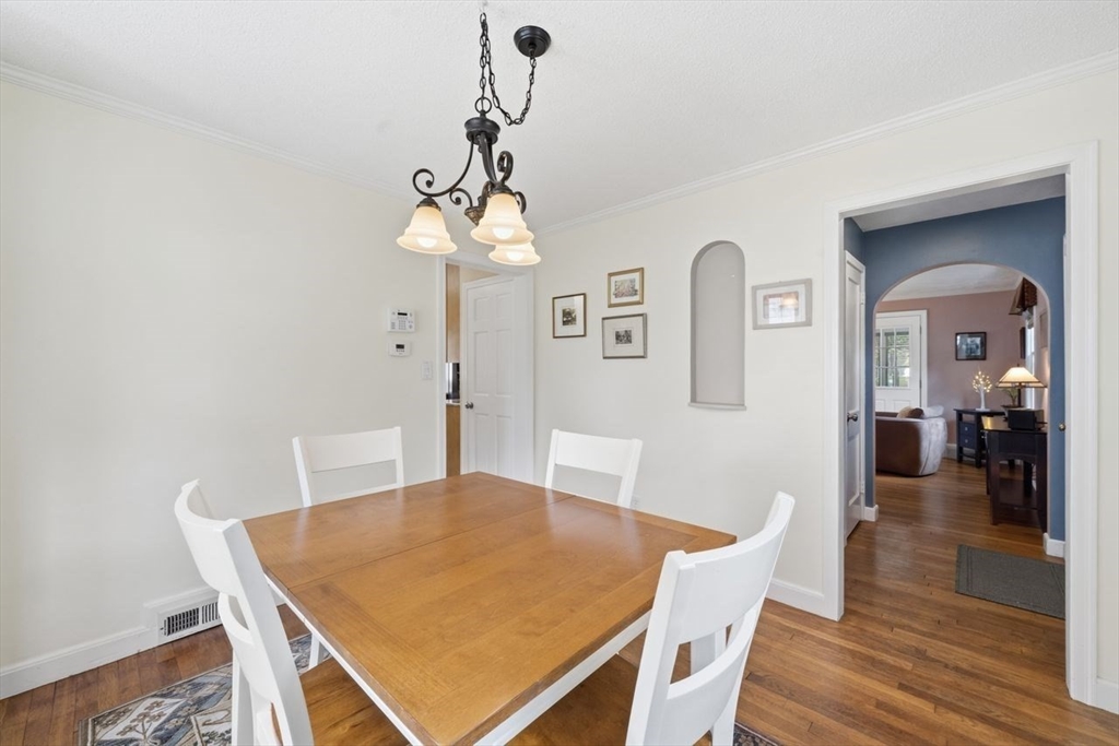 34 Harwich Road West Springfield, MA 01089 - Photo 16 of 42 Gallery Image 16