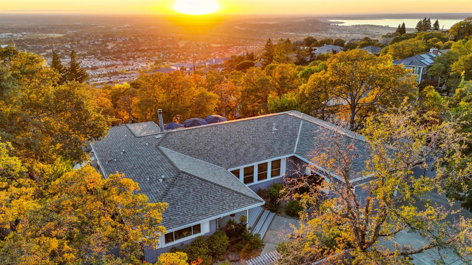 an aerial view of multiple house