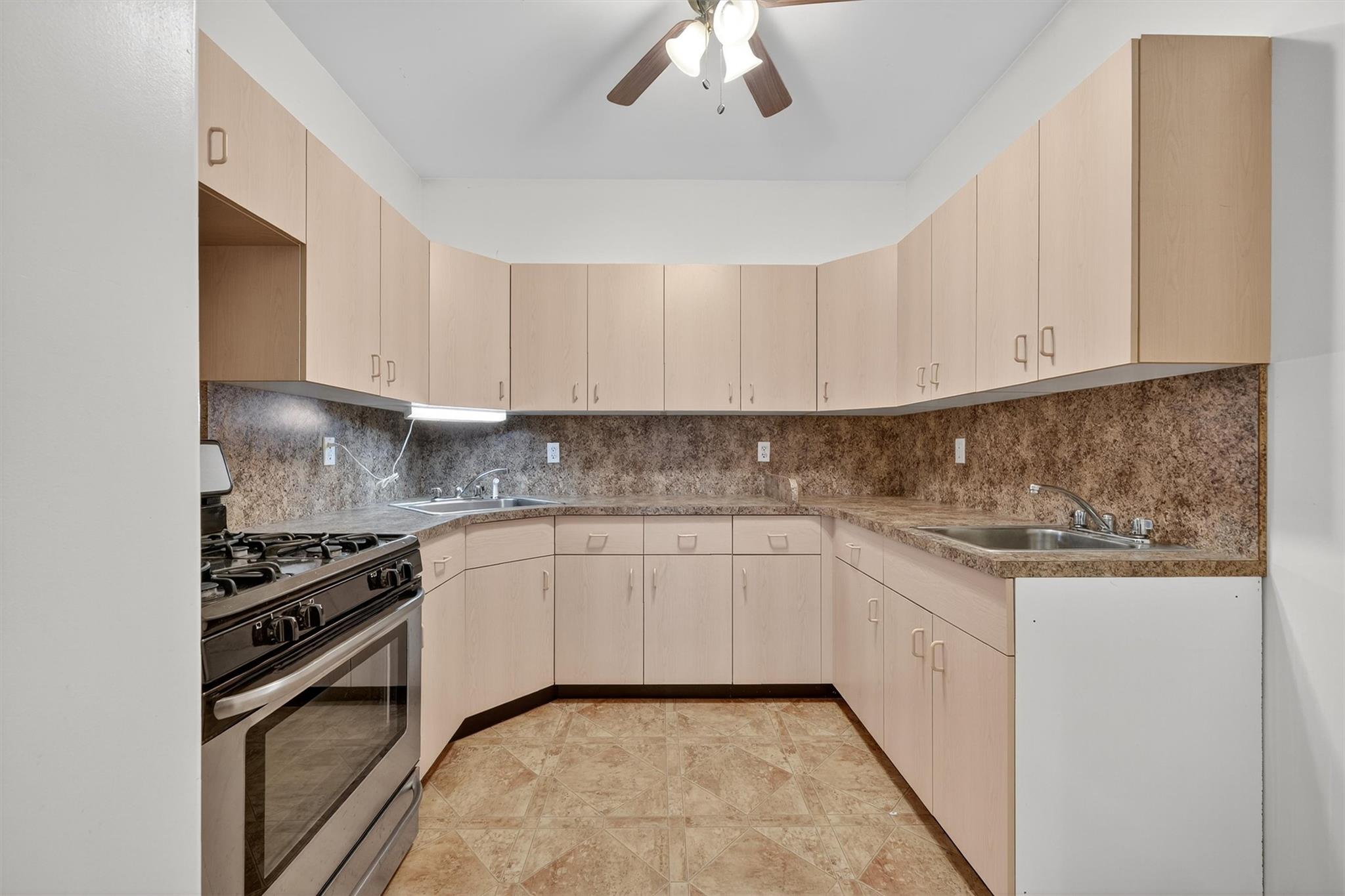 15 Dr Frank Road Spring Valley, NY 10977 - Photo 15 of 50 Seasonal Kitchen