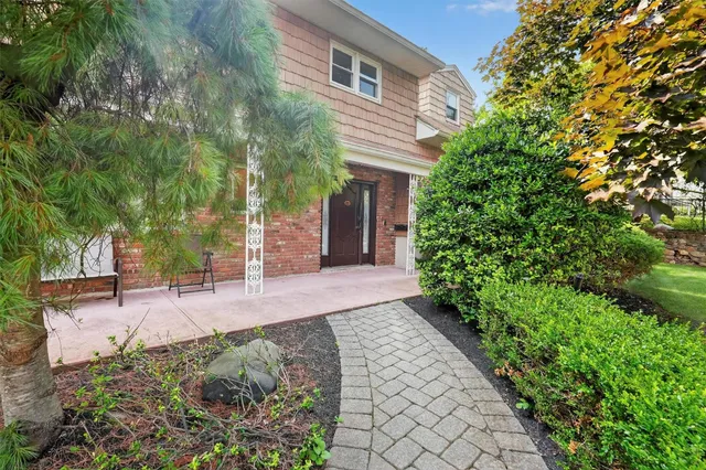 $1,949,000 | 15 Dr Frank Road, Spring Valley, NY 10977