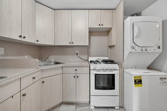 $1,949,000 | 15 Dr Frank Road, Spring Valley, NY 10977